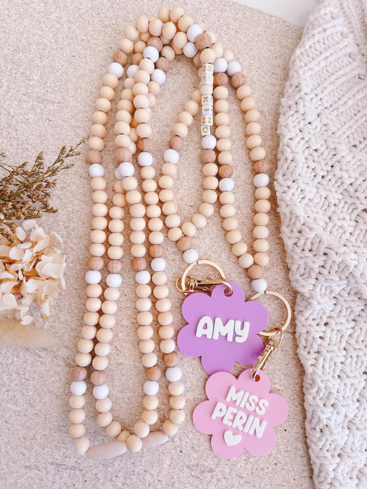 Personalised Beaded Lanyard with Name Badge – Round, Flower or Arch – photo 3