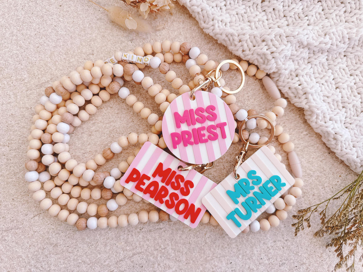 Wooden Bead Teacher Lanyard with Personalised Name Tag – Be Kind – photo 3